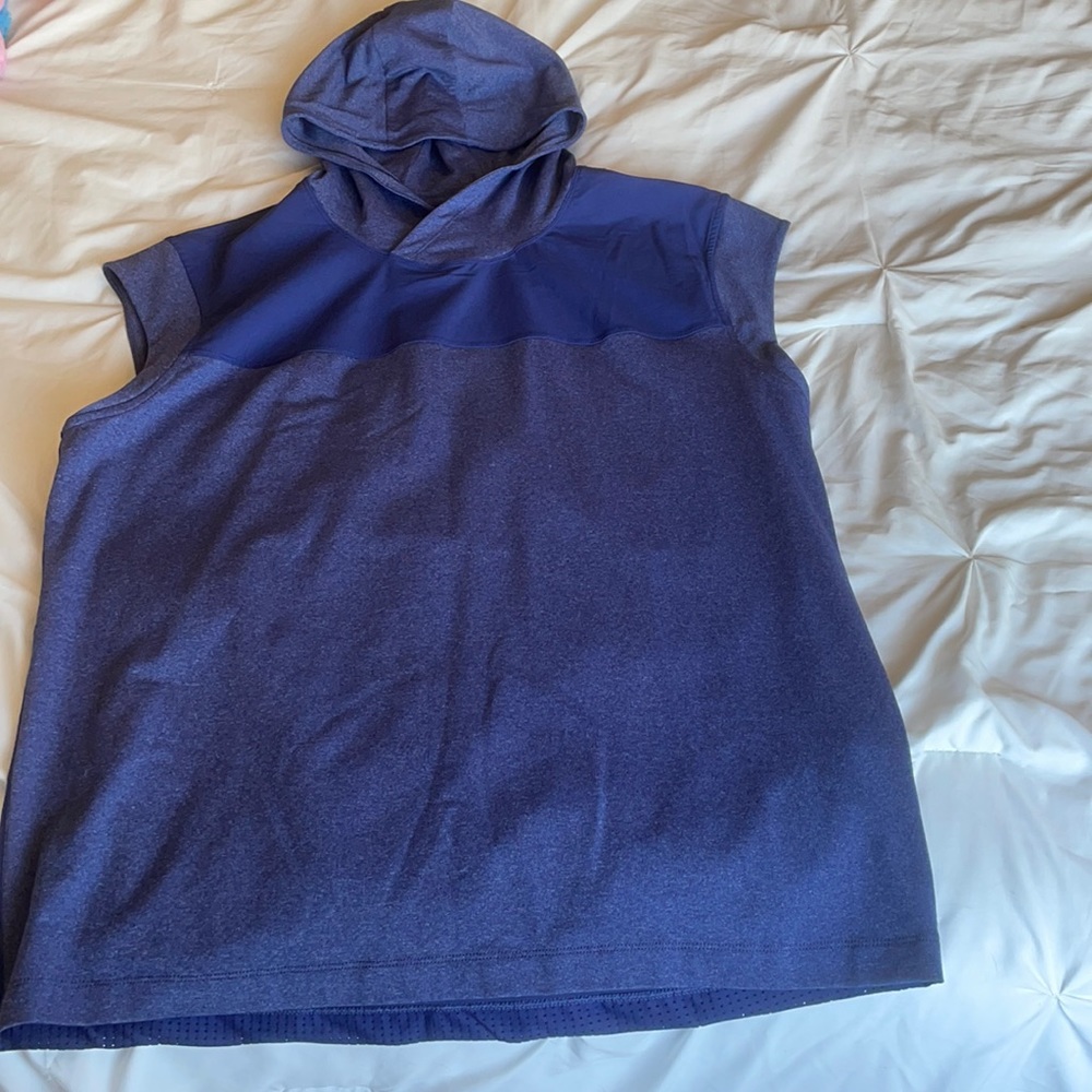 Lululemon Men’s Sleeveless Hoodie